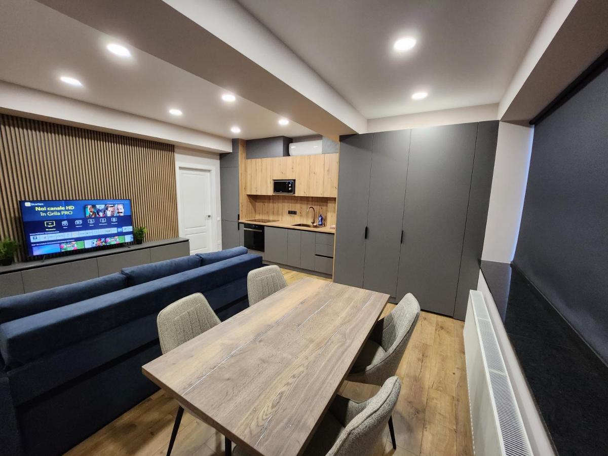 Diplomat The Best Ultra Central Apartaments Chisinau Ngoại thất bức ảnh
